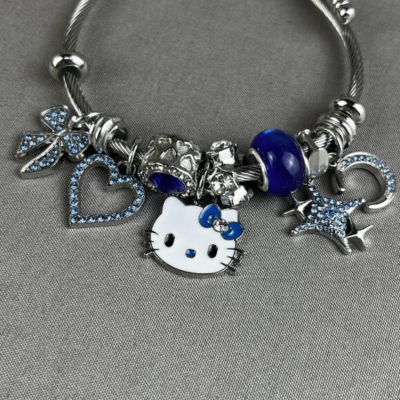 Blue Hello Kitty Bracelet cute - Picture 2 of 4